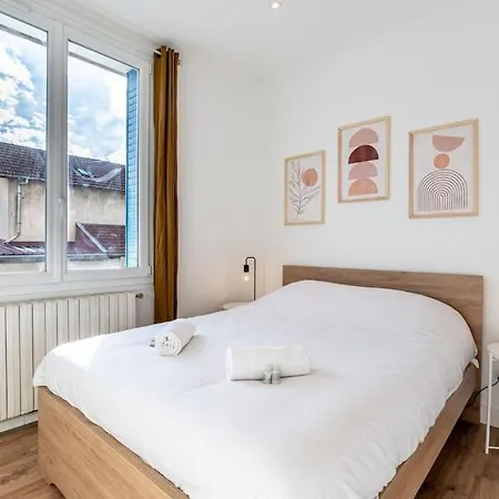 500m Tram: 2 Bedrooms - Fiber Wifi - Comfort + Apartmán *