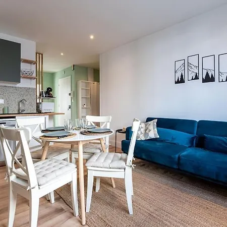 500m Tram: 2 Bedrooms - Fiber Wifi - Comfort + Apartmán *
